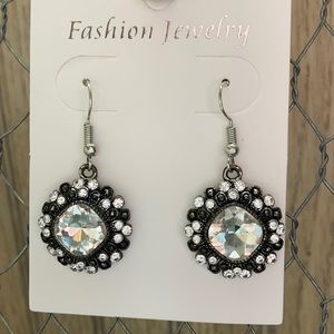 🛍️Stunning Fashion Earrings 🛍️3 for $13🛍️ SALE!!